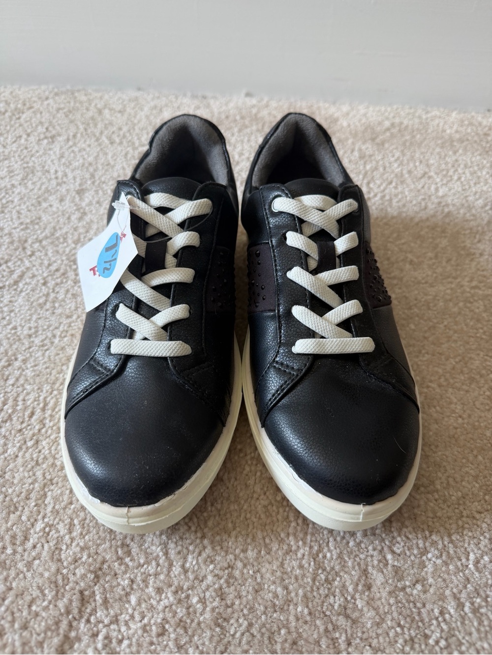 Bzees for LifeStride Women's Happy Friday Lace up Sneaker